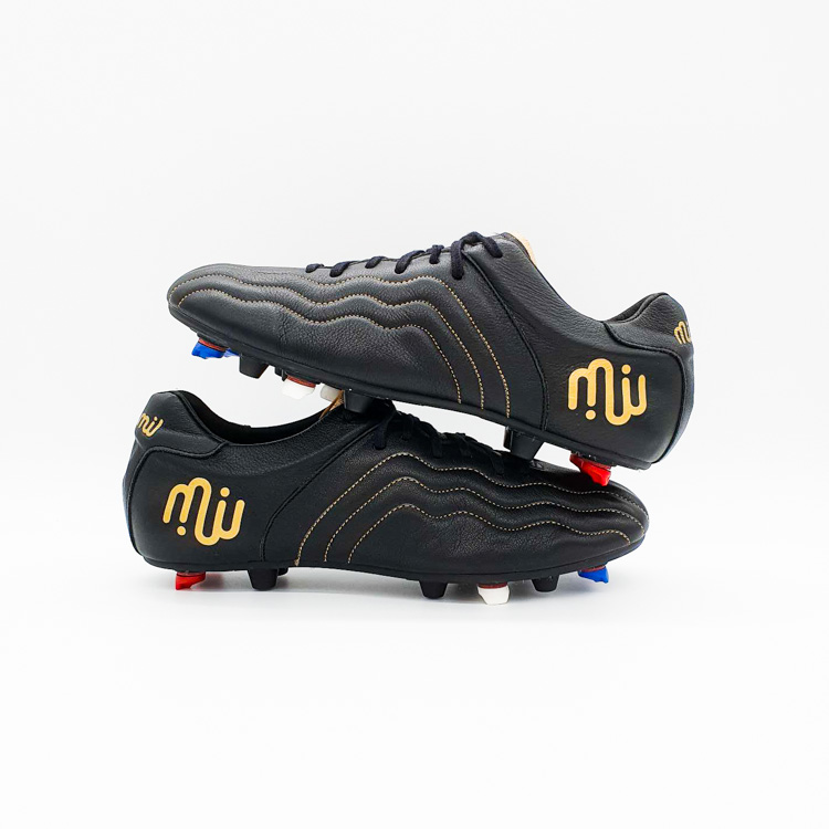 Mixte Football Chaussures à crampons. Nike BE